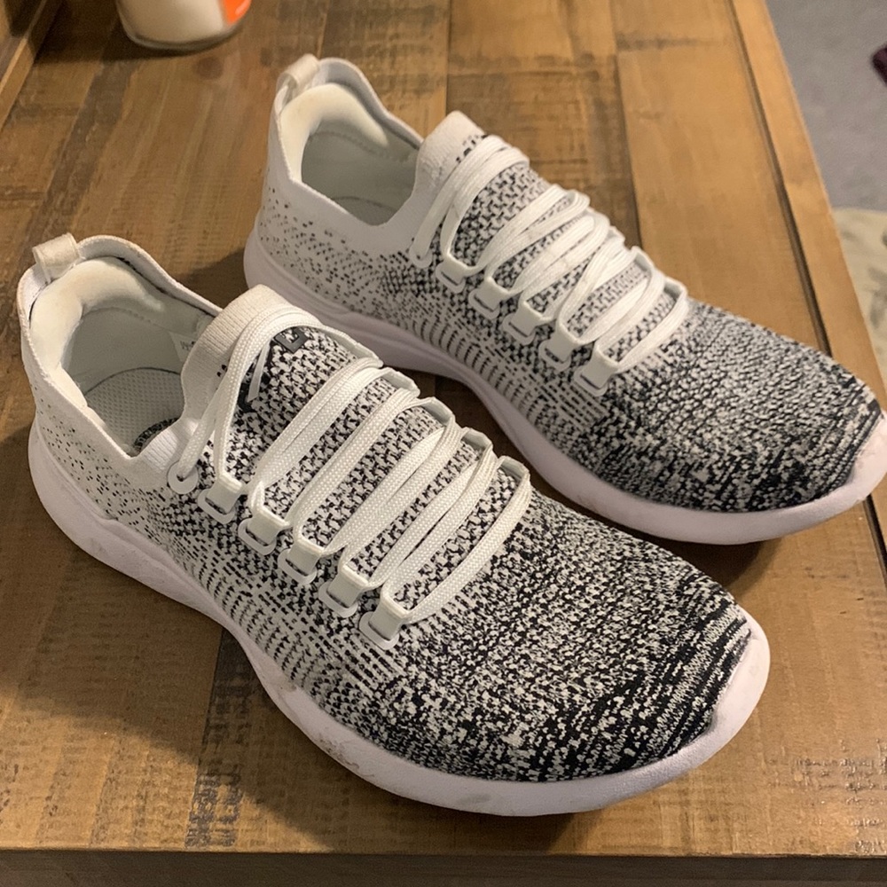 APL Sneakers